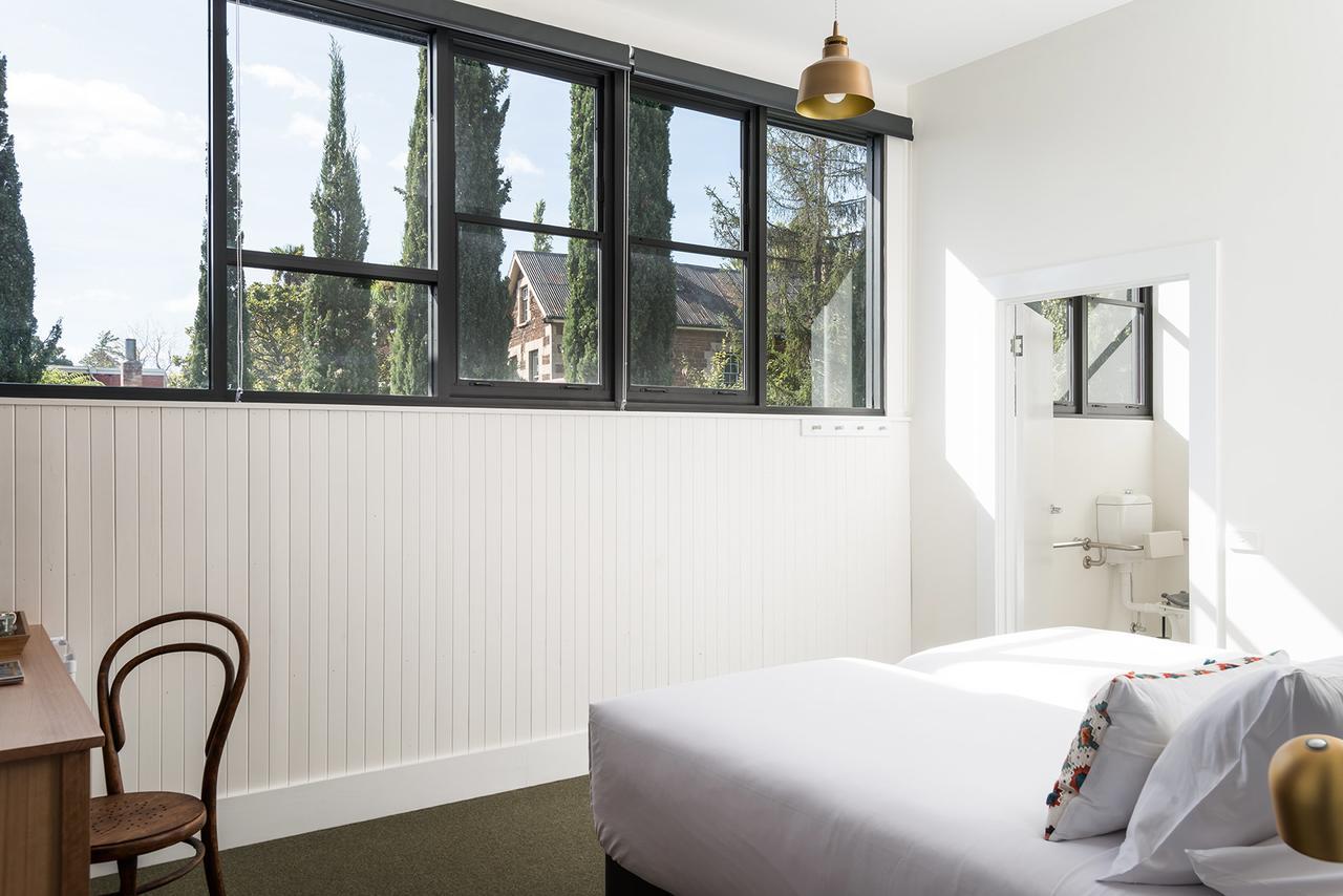 The Florance Hotel Launceston Bagian luar foto