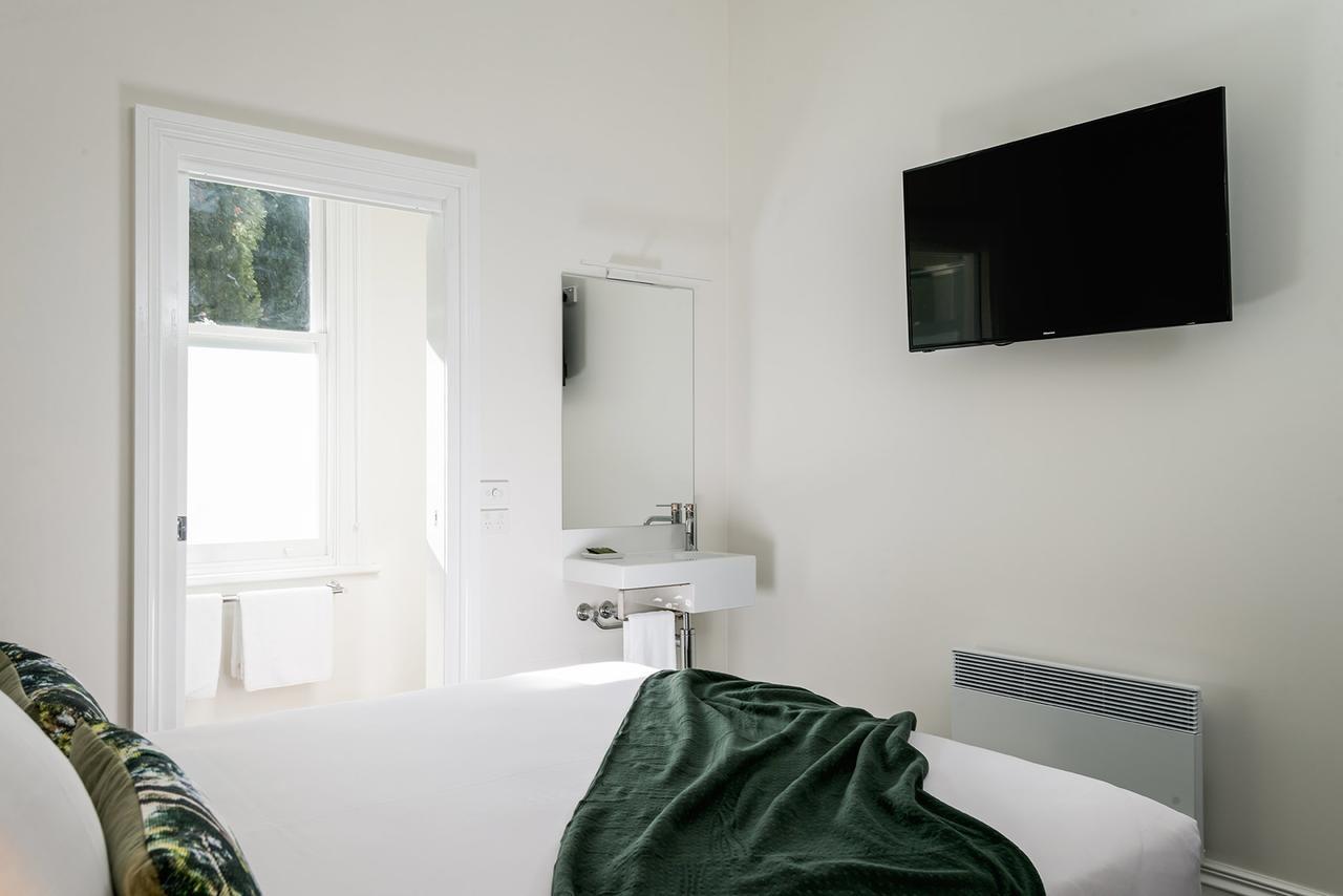 The Florance Hotel Launceston Bagian luar foto
